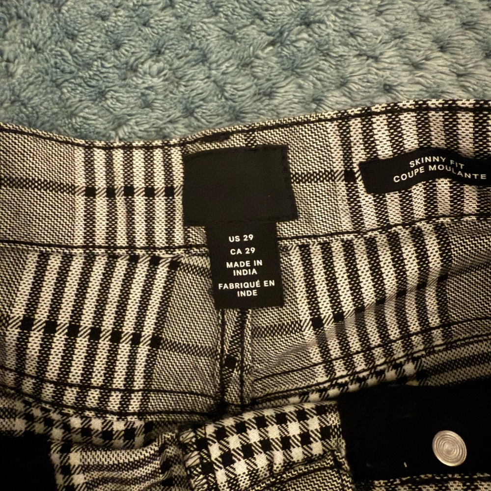 Black and White Plaid Skinny Pants